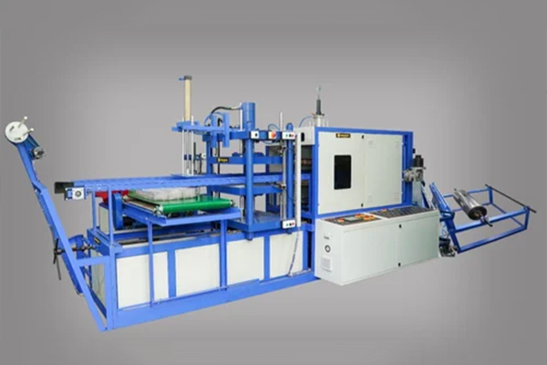 Vacuum Forming Machine